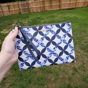 Michael Kors Istanbul XL Clutch Wristlet